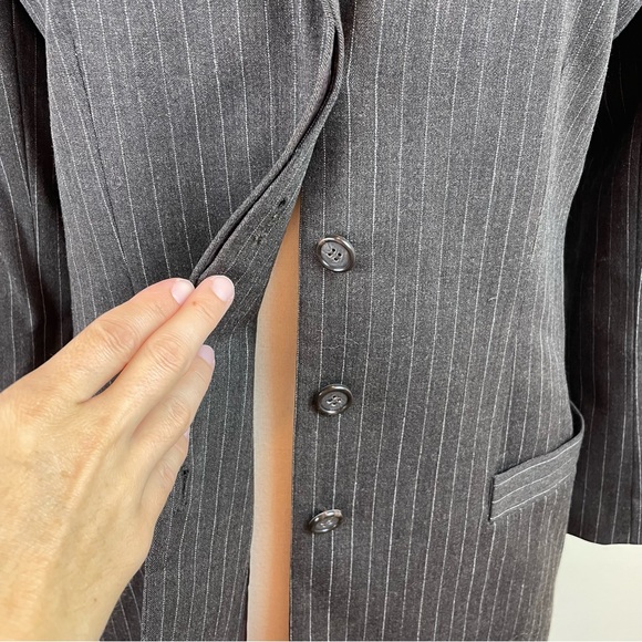 Carlisle Wool Brown White Pinstripe Button Front Blazer Jacket Women Size 8 - Picture 3 of 7